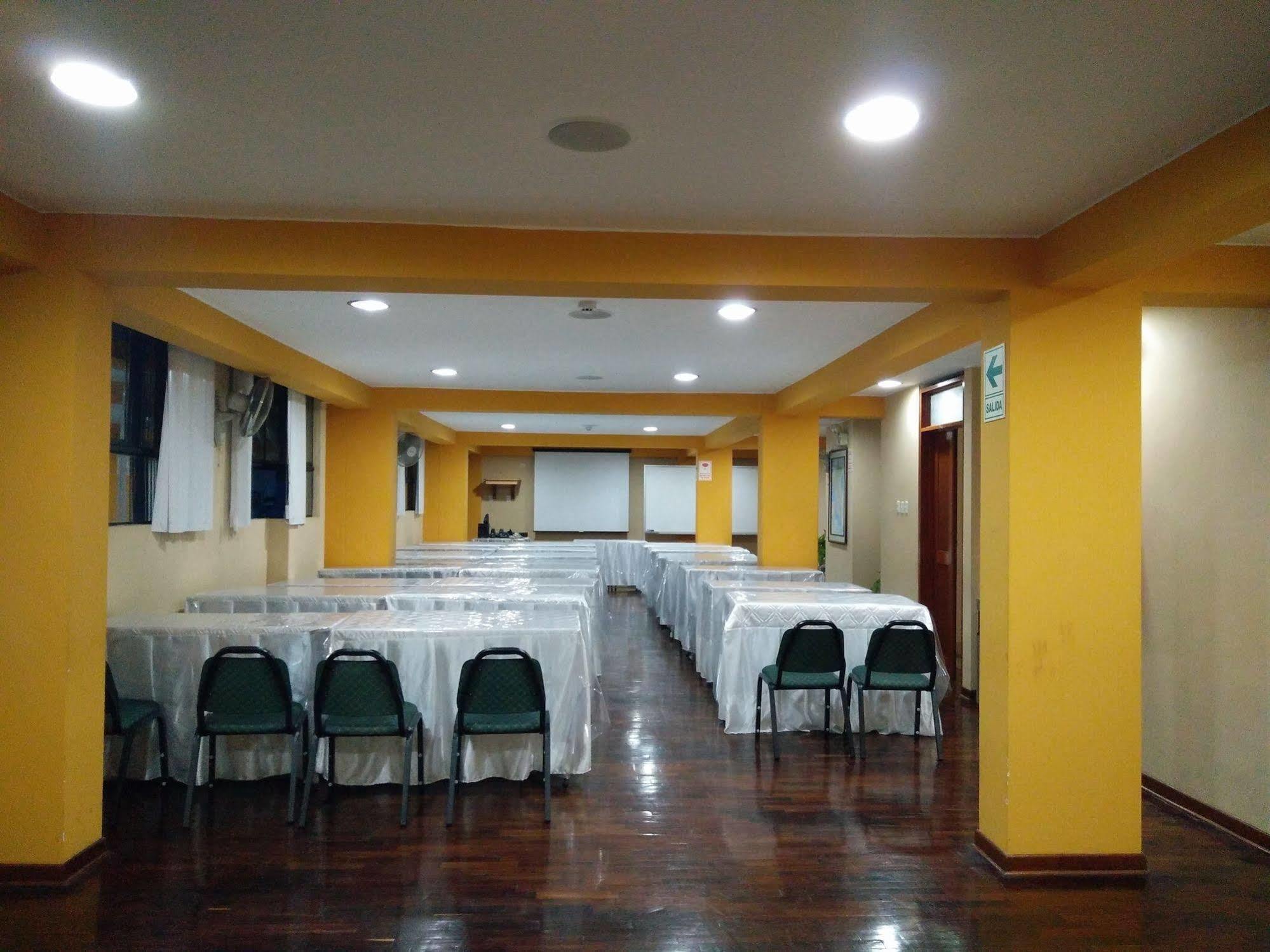 Hotel Panamericano Lima Luaran gambar