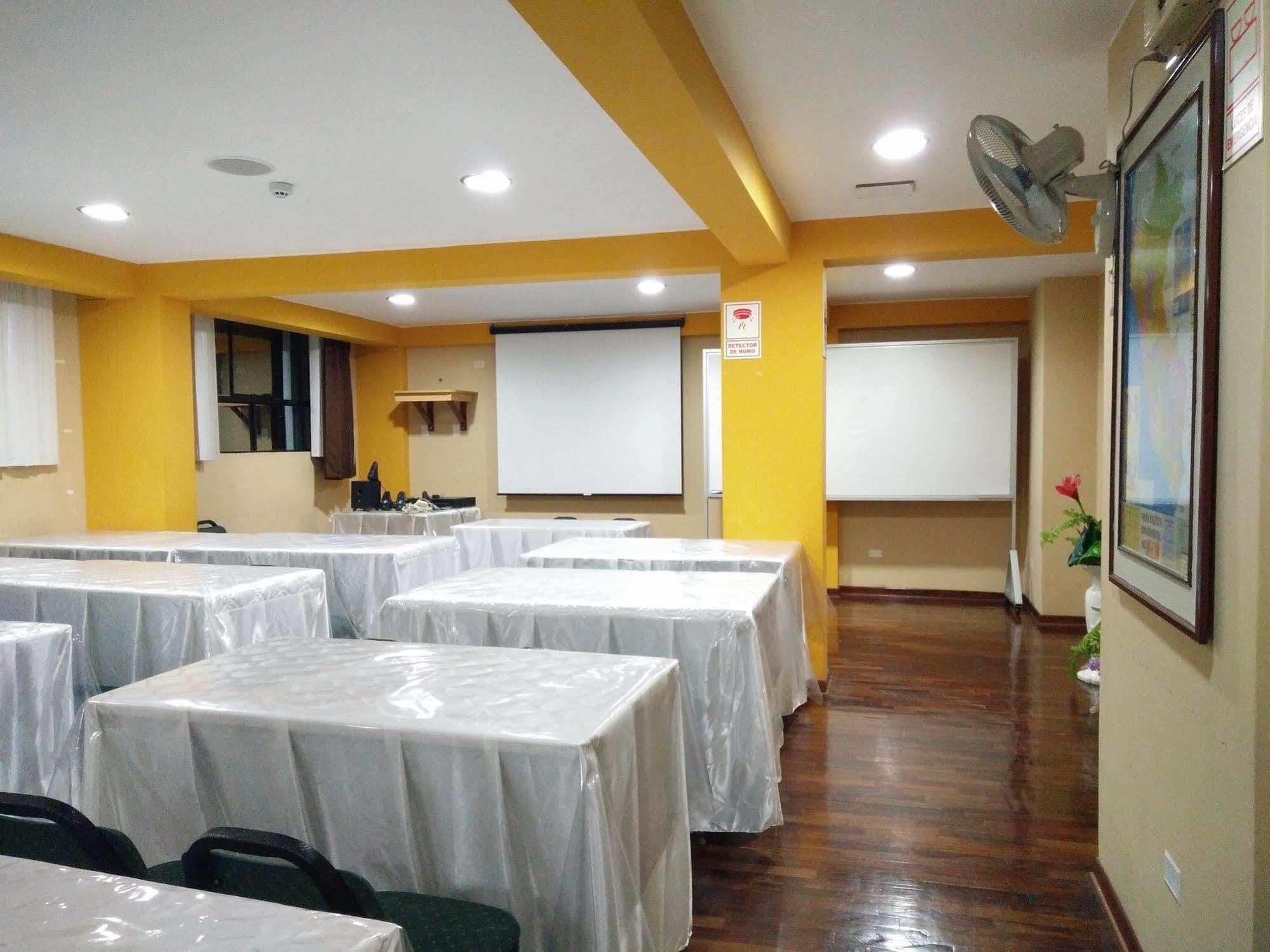 Hotel Panamericano Lima Luaran gambar